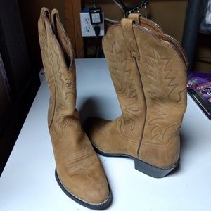 Ariat Equestrian (cowboy) Boot
